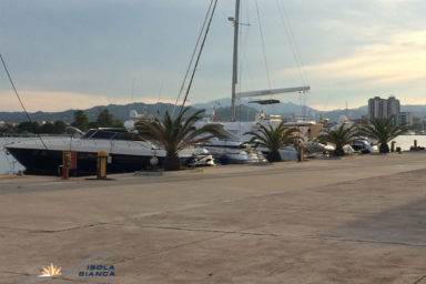 Spazio disponibile per la sosta tecnica di Yacht