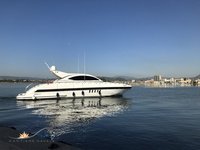 Pulizia carena yacht Pulizia carena yacht