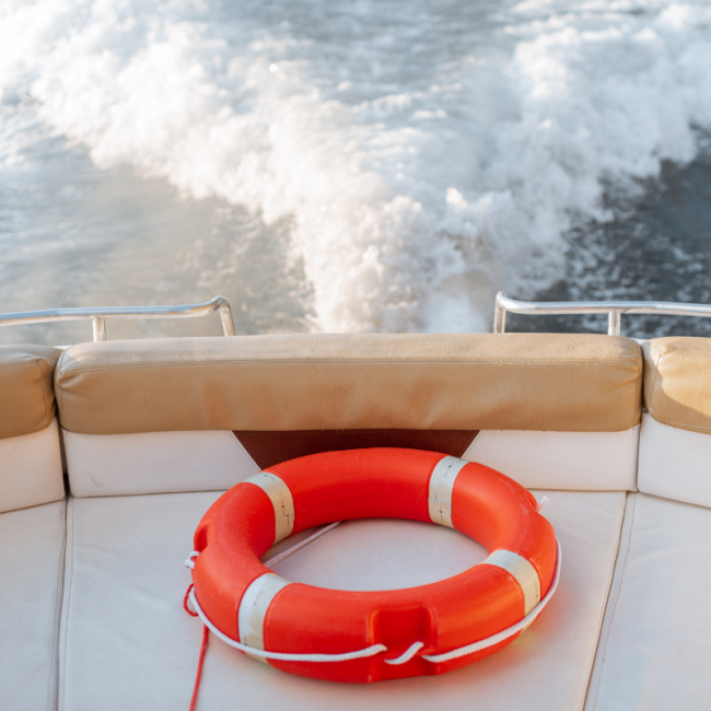 TOP FIVE SAFETY ACCESSORIES FOR YOUR BOAT TOP FIVE SAFETY ACCESSORIES FOR YOUR BOAT