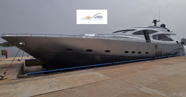 REFITTING PERSHING 90