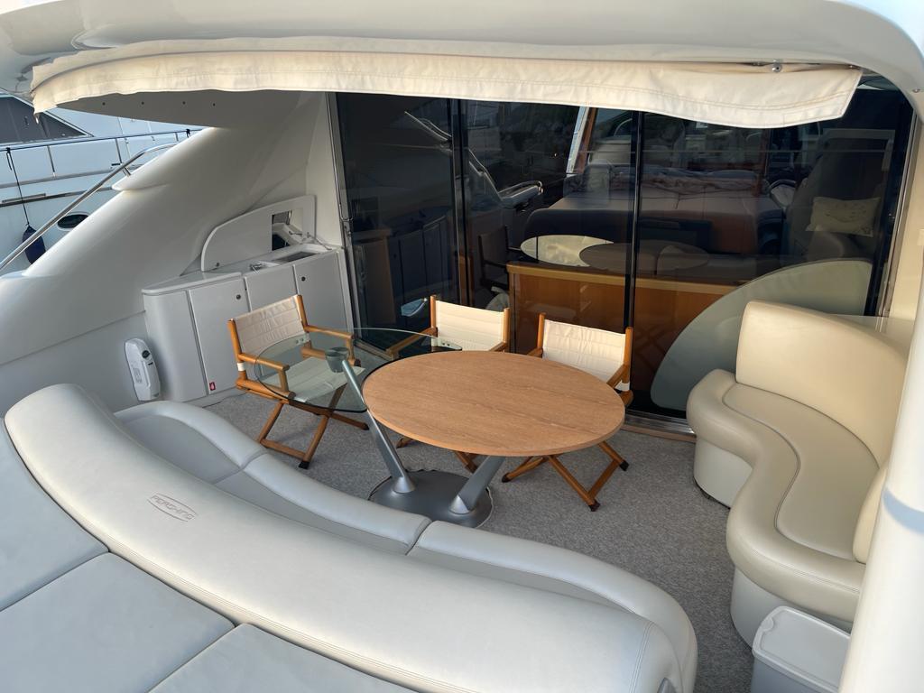 PERSHING 76 2005 - Image 2
