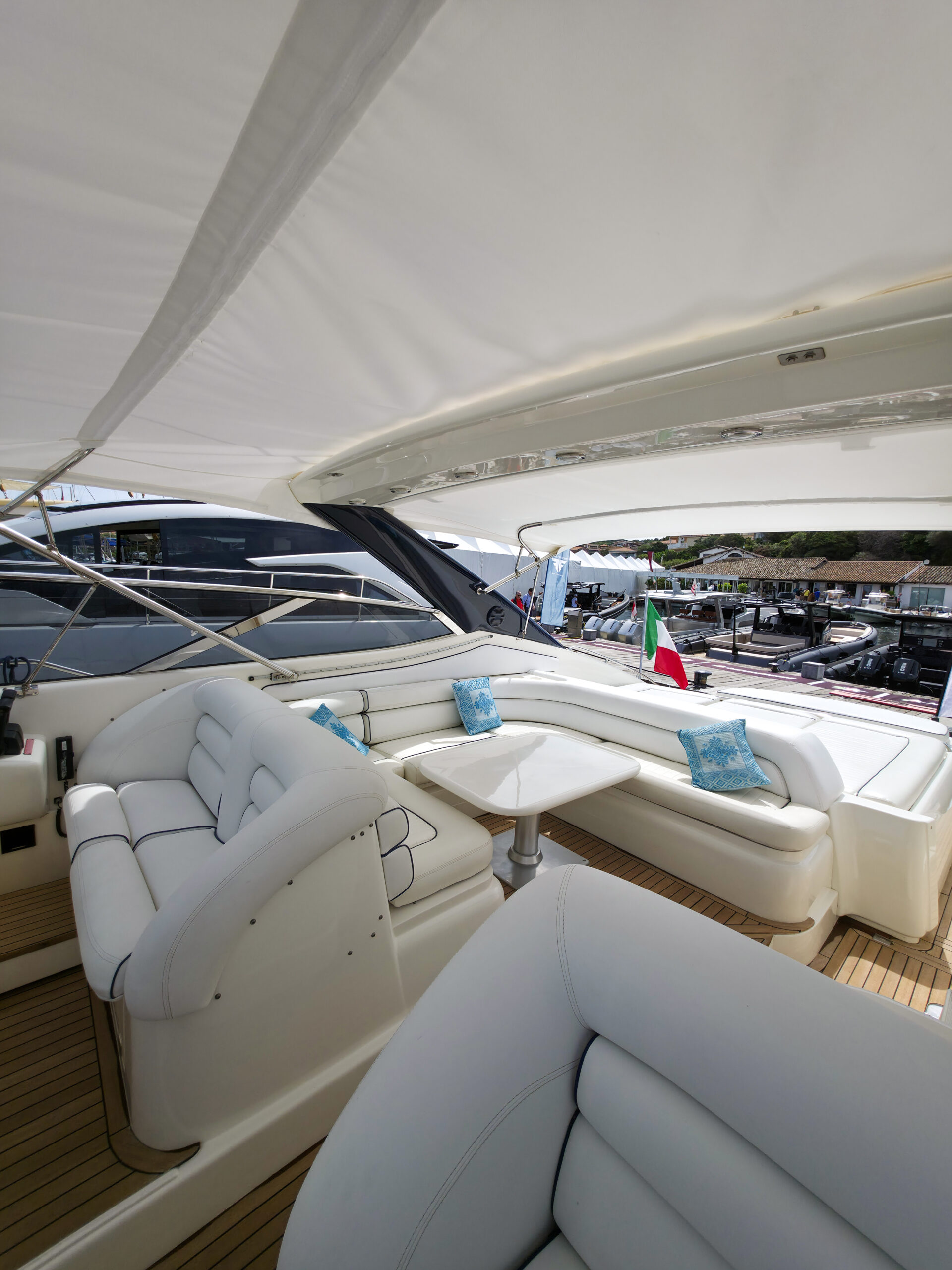 SUNSEEKER PREDATOR 63 1994 - Image 15
