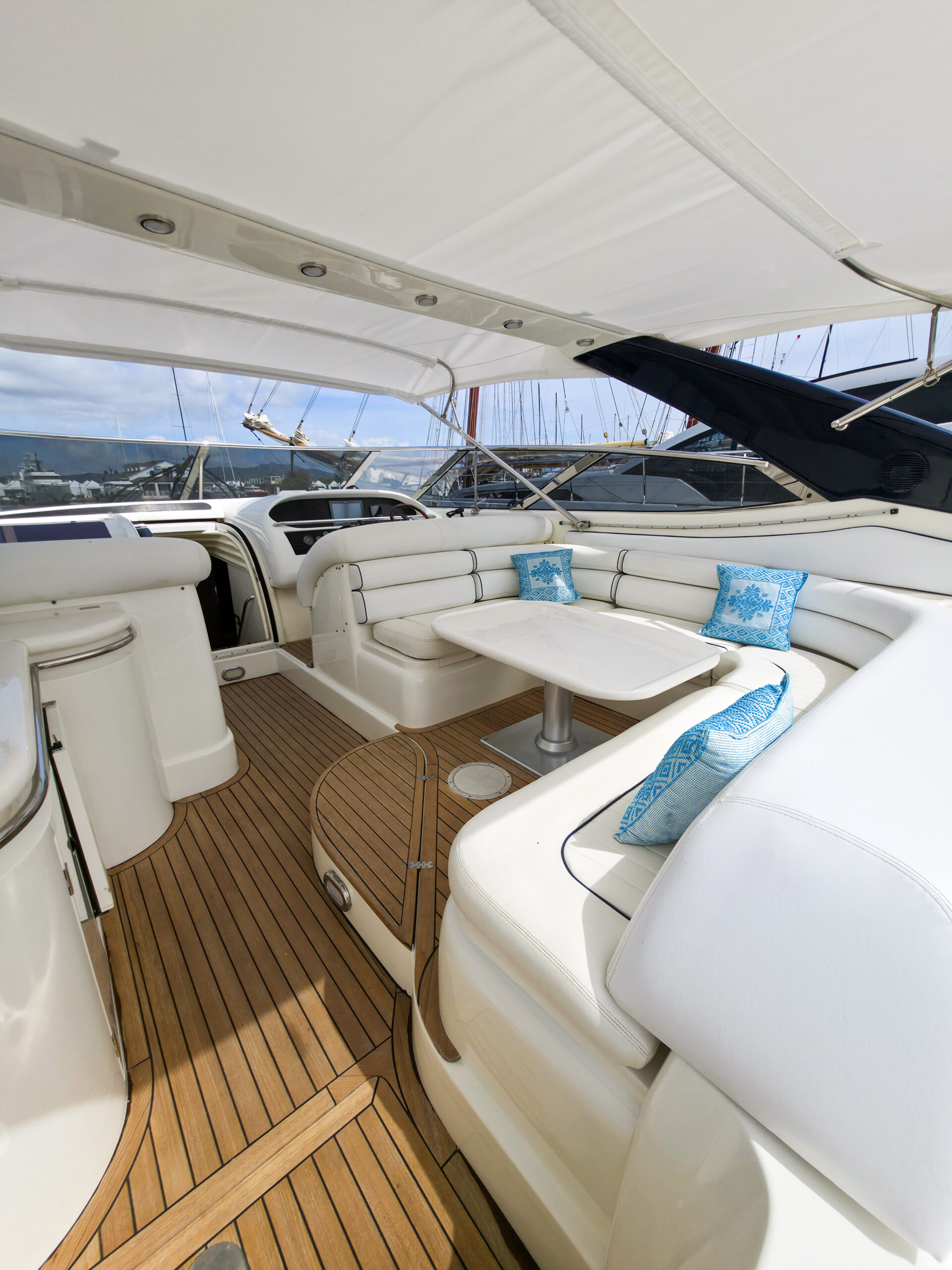 SUNSEEKER PREDATOR 63 1994 - Image 4