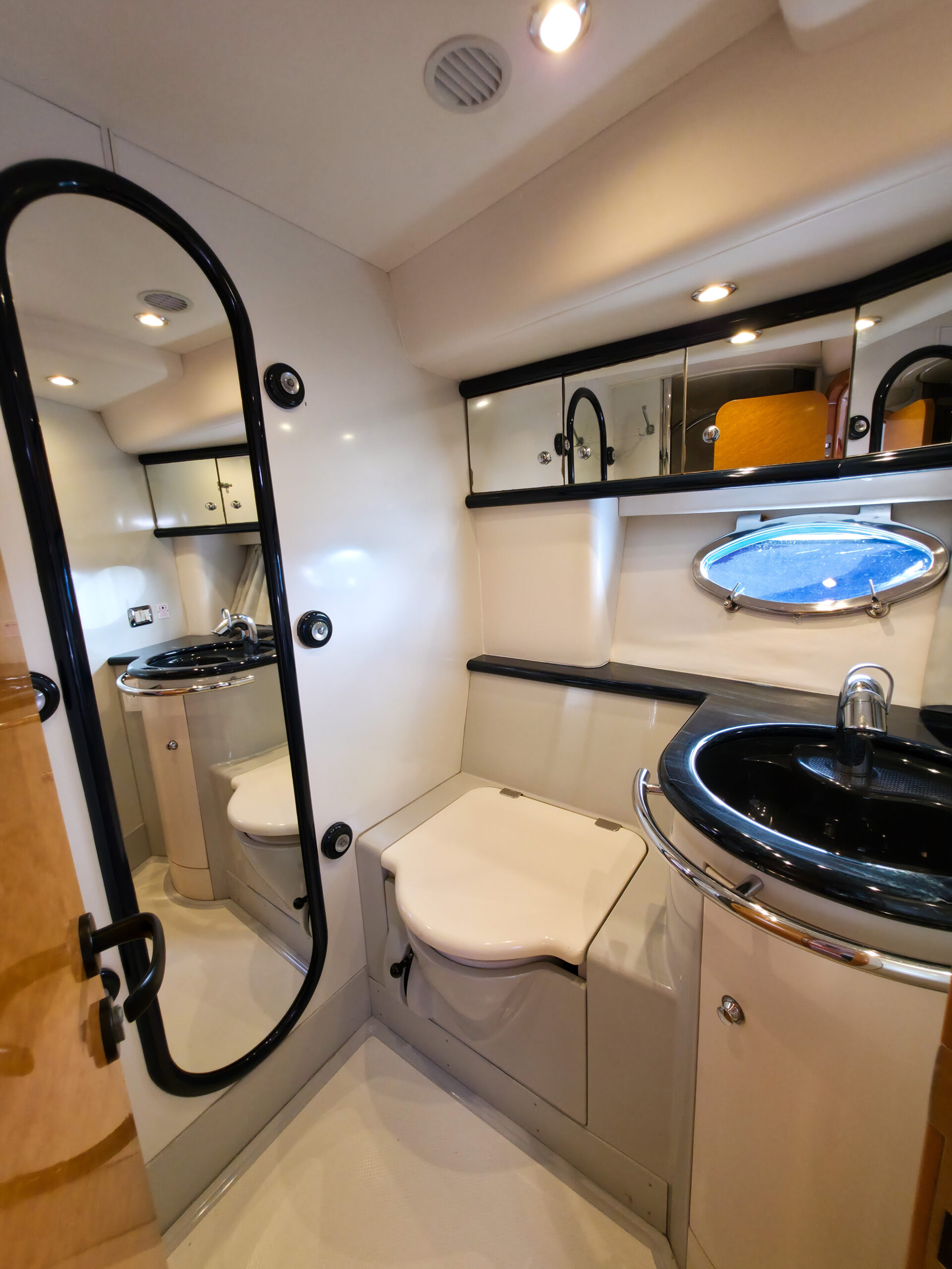 SUNSEEKER PREDATOR 63 1994 - Image 6
